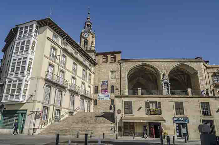 Álava - Vitoria-Gasteiz 16 - plaza de San Miguel.jpg